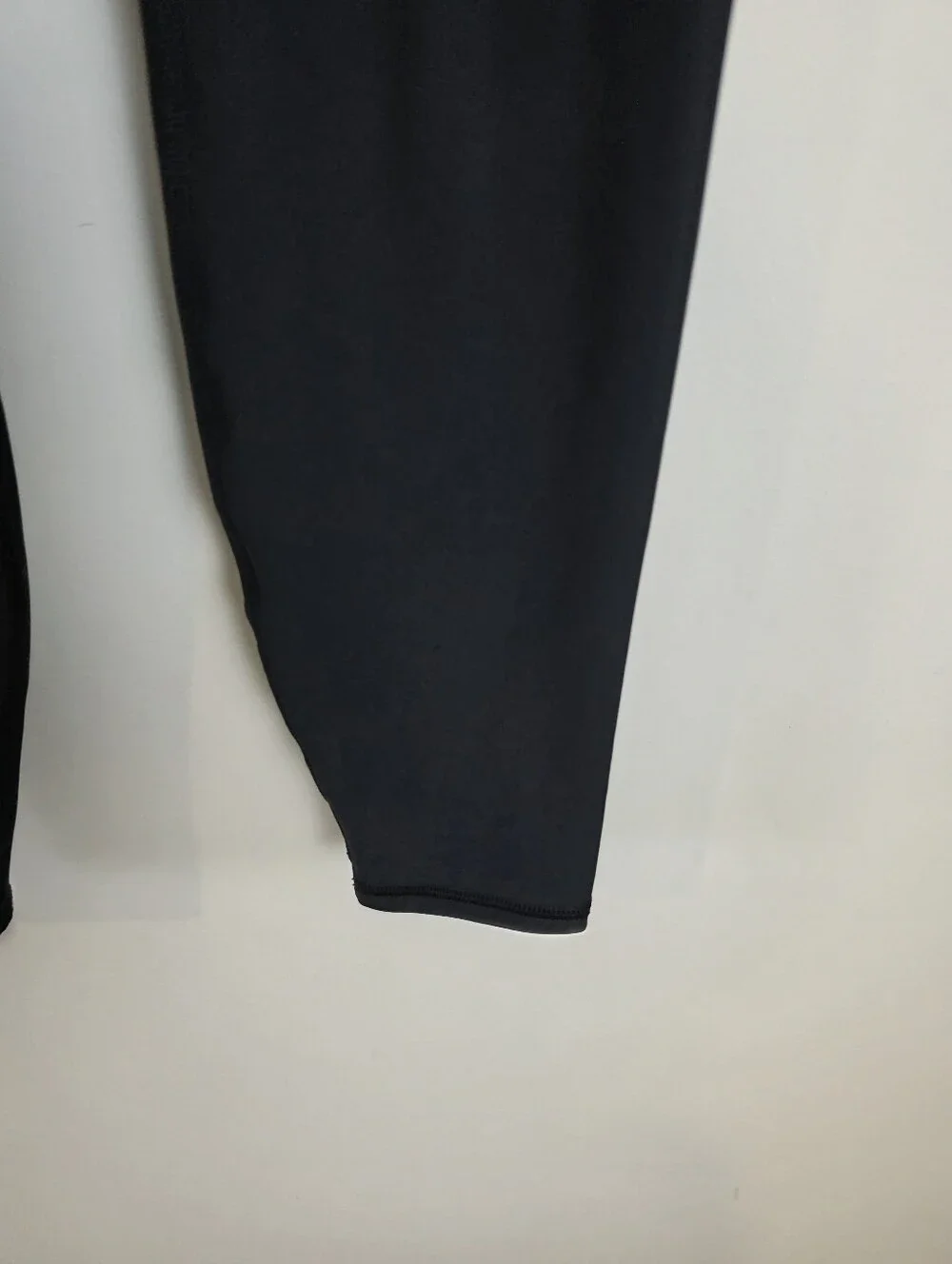 Alo Yoga 7/8 High-Waist Airlift Legging Size Small